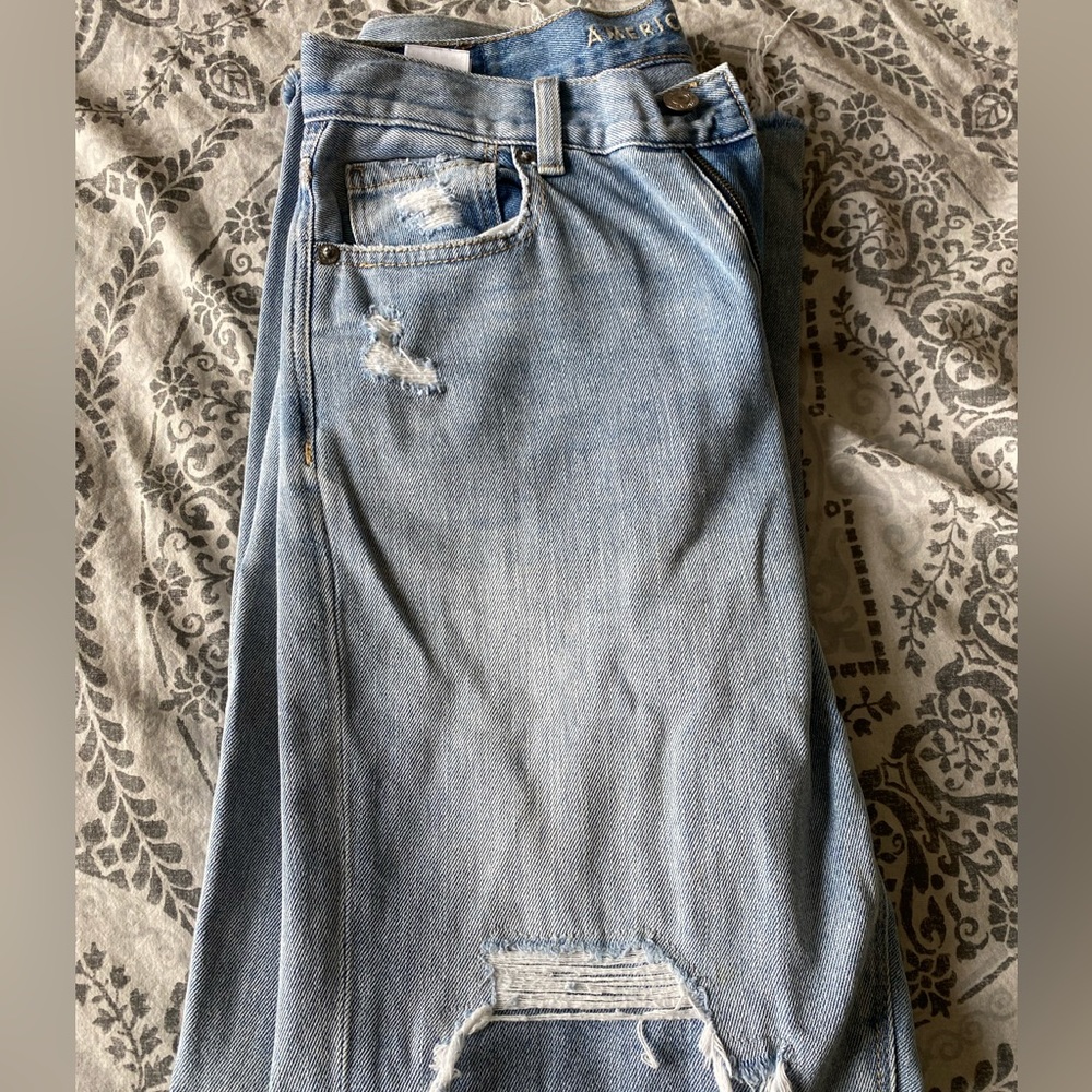 American Eagle Mom Jeans